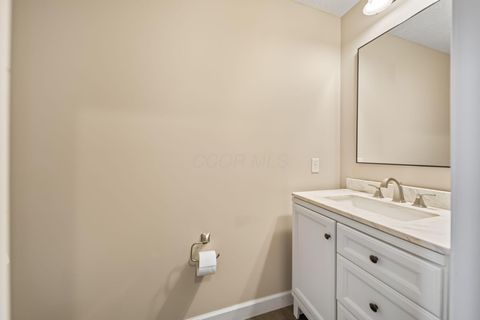 Tiny photo for 465 Hawking Drive, Galena, OH 43021 (MLS # 225039571)