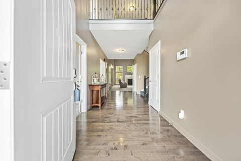 Tiny photo for 465 Hawking Drive, Galena, OH 43021 (MLS # 225039571)