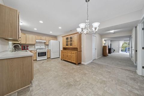 Tiny photo for 465 Hawking Drive, Galena, OH 43021 (MLS # 225039571)