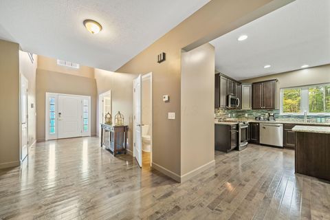 Tiny photo for 465 Hawking Drive, Galena, OH 43021 (MLS # 225039571)