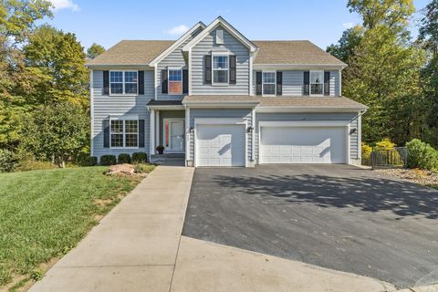 Photo of 465 Hawking Drive, Galena, OH 43021 (MLS # 225039571)