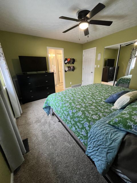 Tiny photo for 542 Douglas Drive, Circleville, OH 43113 (MLS # 226002713)