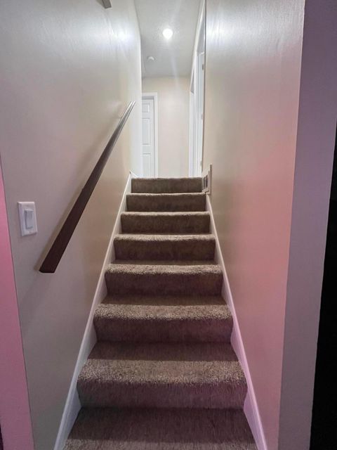 Tiny photo for 542 Douglas Drive, Circleville, OH 43113 (MLS # 226002713)