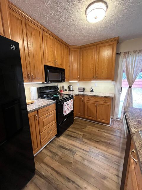 Tiny photo for 542 Douglas Drive, Circleville, OH 43113 (MLS # 226002713)