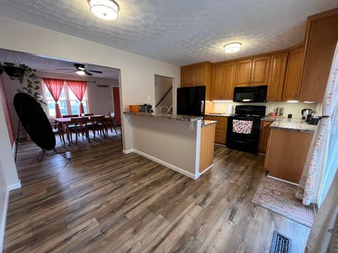 Tiny photo for 542 Douglas Drive, Circleville, OH 43113 (MLS # 226002713)