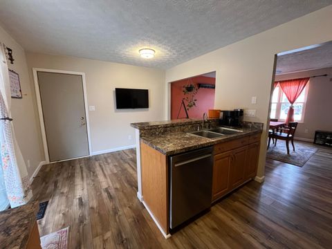 Tiny photo for 542 Douglas Drive, Circleville, OH 43113 (MLS # 226002713)