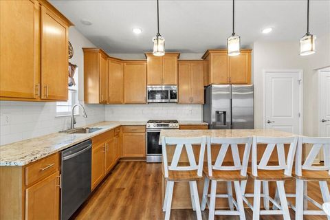 Tiny photo for 1604 Raymond Avenue, Bellefontaine, OH 43311 (MLS # 226000171)