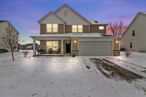 Photo of 1604 Raymond Avenue, Bellefontaine, OH 43311 (MLS # 226000171)