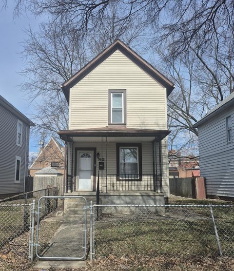 Photo of 274 E Barthman Avenue, Columbus, OH 43207 (MLS # 226005263)