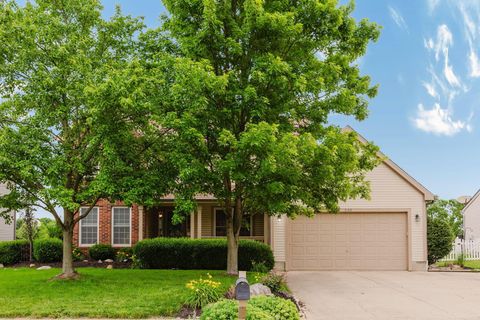 Photo of 3120 Longridge Way, Grove City, OH 43123 (MLS # 226022038)