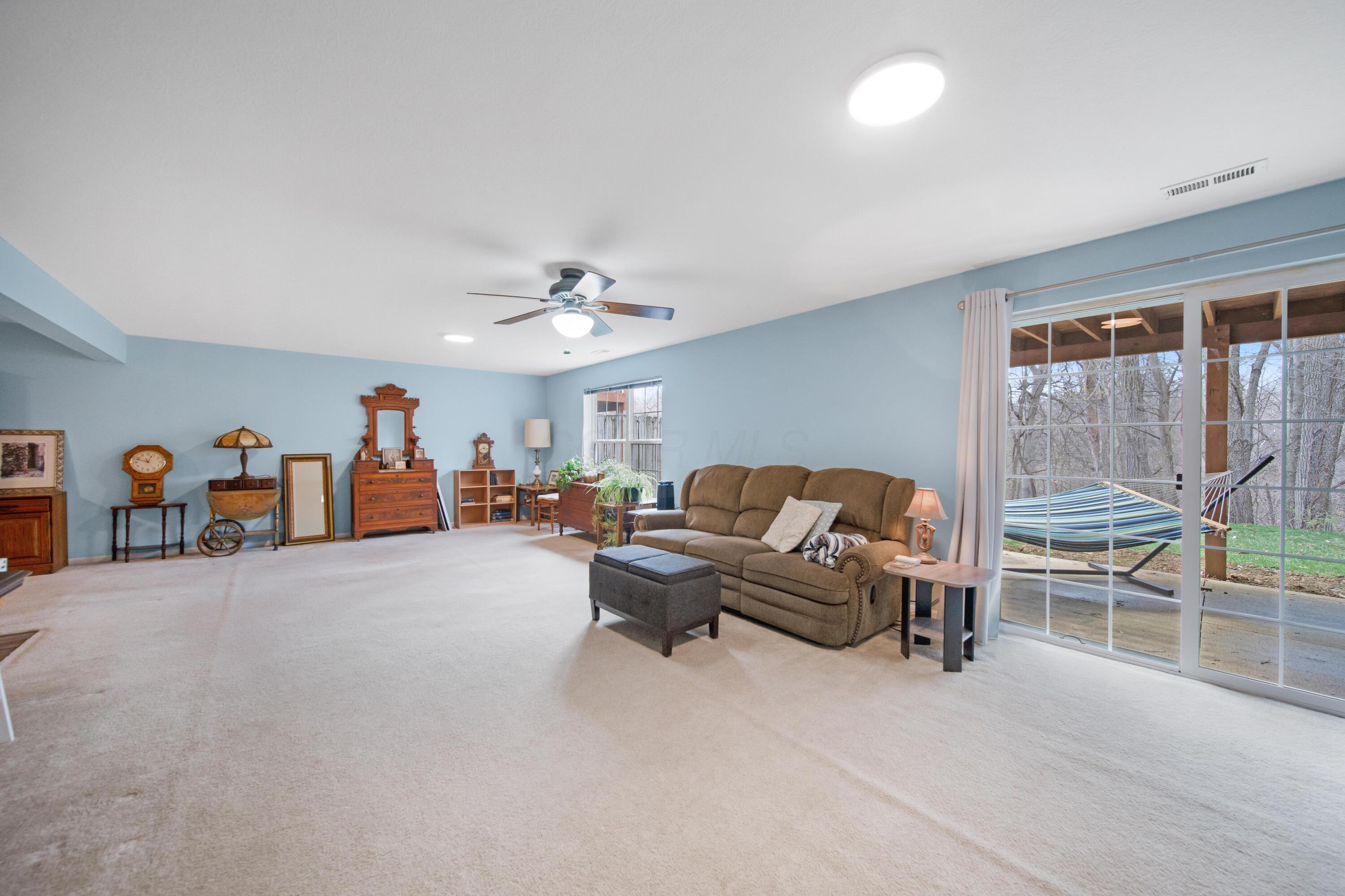247 Brueghel, Blacklick, Ohio image 22