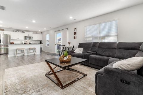 Tiny photo for 377 St James Gate Way, Newark, OH 43055 (MLS # 226002627)