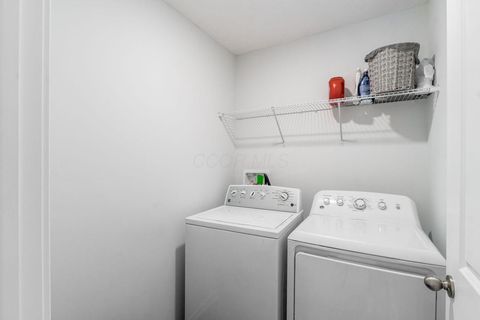 Tiny photo for 377 St James Gate Way, Newark, OH 43055 (MLS # 226002627)