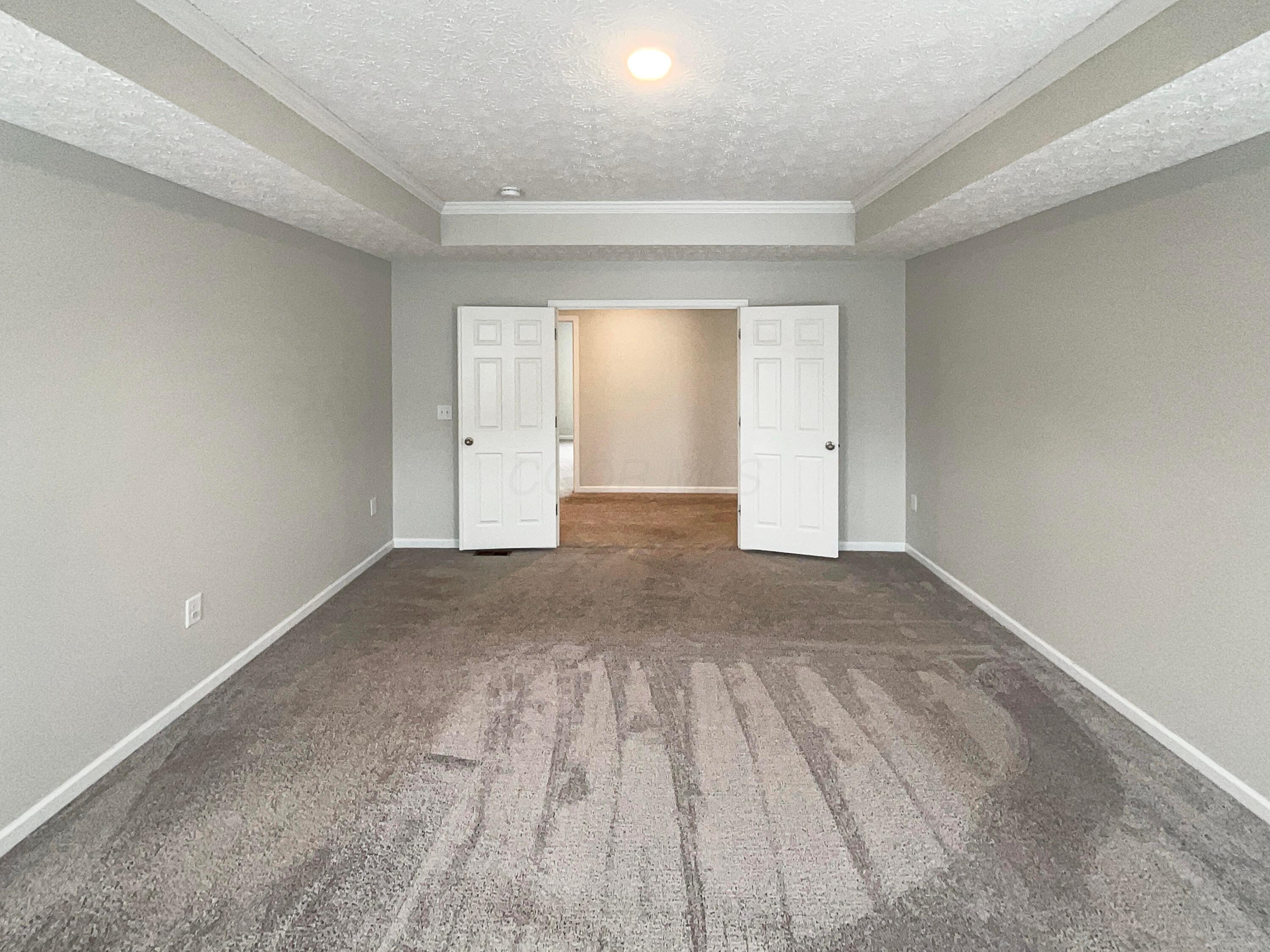 1128 Legacy Lane, Pataskala, Ohio image 16