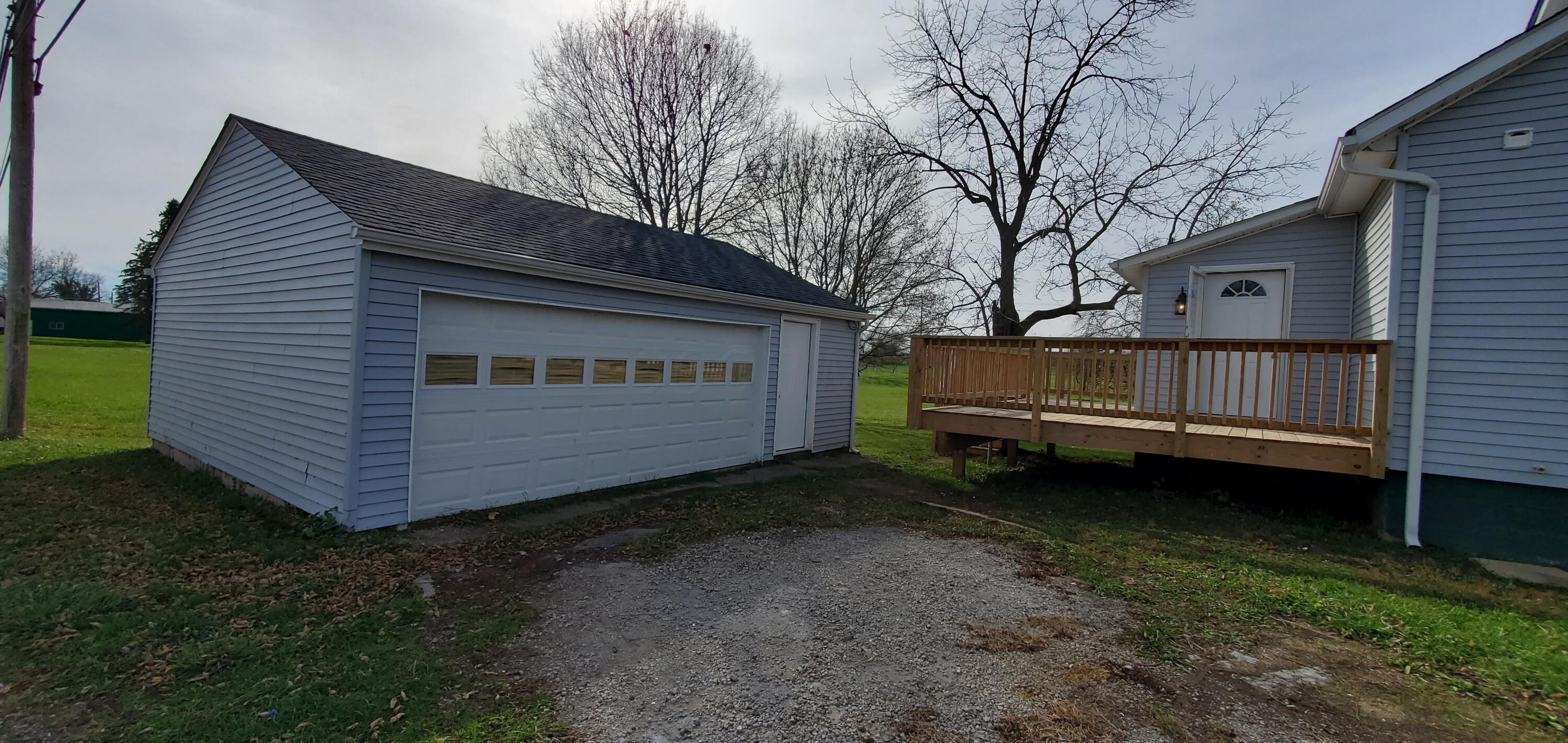 16 W Walnut Street, Jeffersonville, Ohio image 2