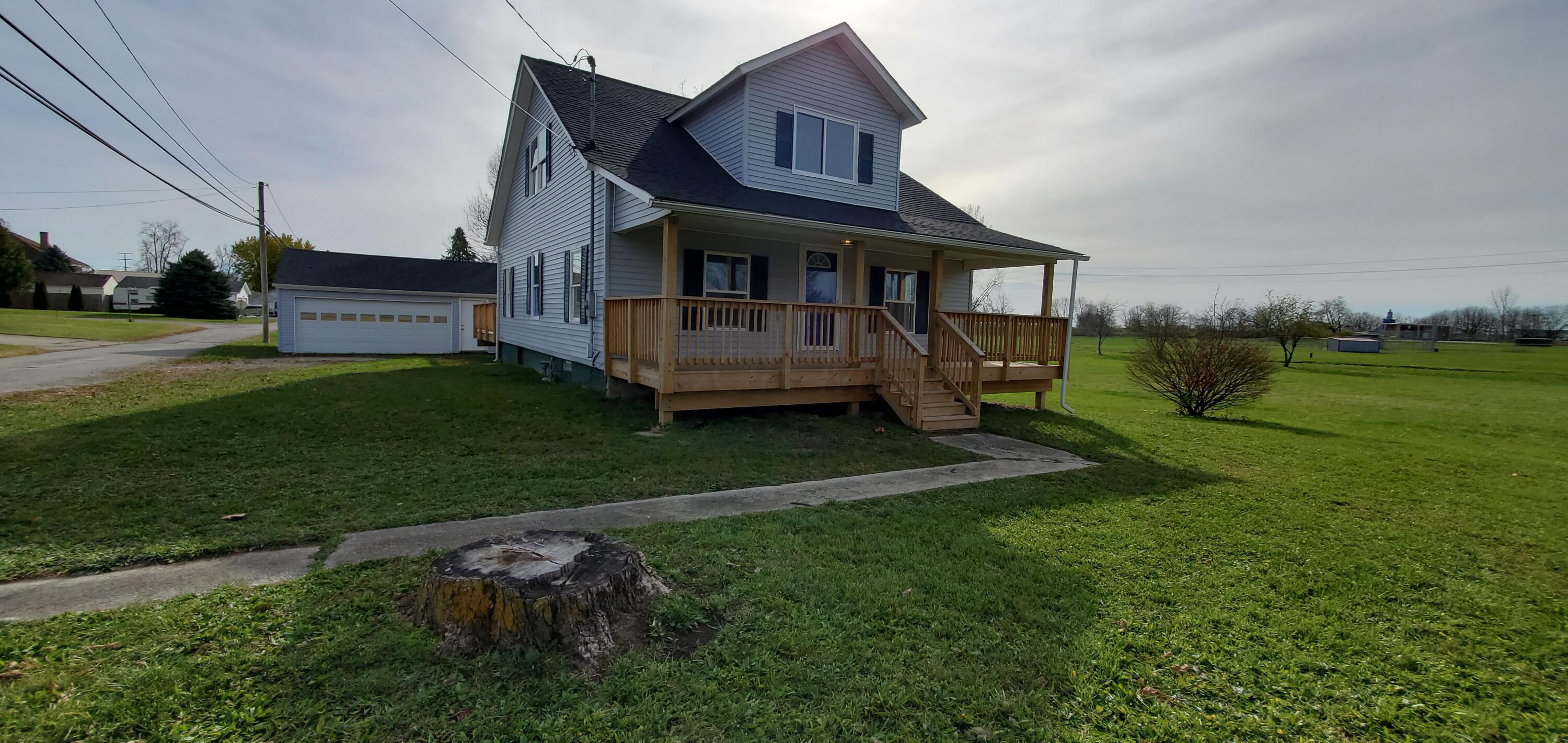 16 W Walnut Street, Jeffersonville, Ohio image 1