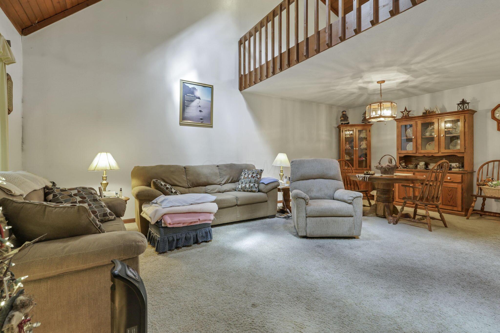 4420 Tavener Road, Newark, Ohio image 3