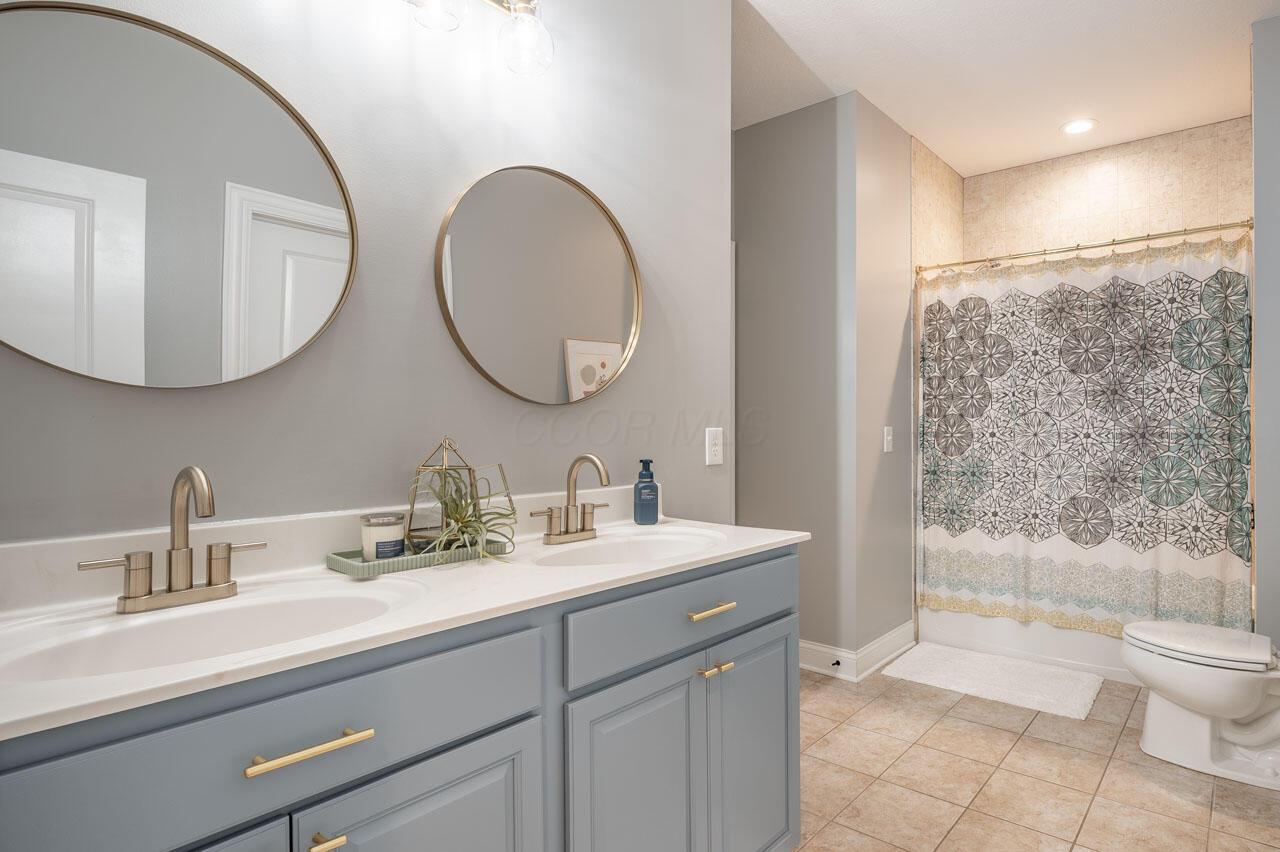 8194 Griswold Drive, New Albany, Ohio image 33