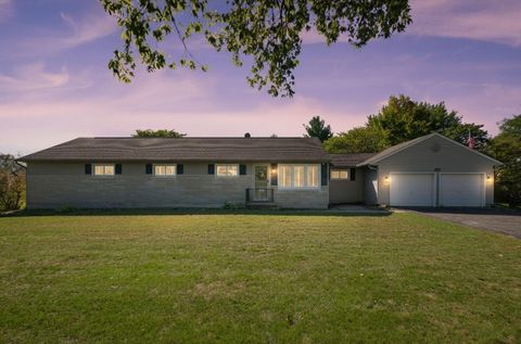 Photo of 331 Tarlton Road, Circleville, OH 43113 (MLS # 225038991)