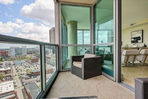 Tiny photo for 1 Miranova Place 1840 #1840, Columbus, OH 43215 (MLS # 226013103)