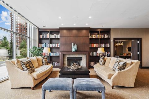 Tiny photo for 1 Miranova Place 1840 #1840, Columbus, OH 43215 (MLS # 226013103)