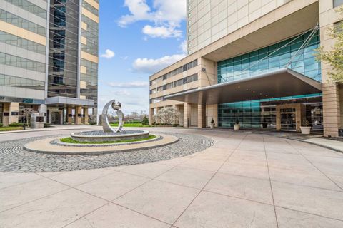 Tiny photo for 1 Miranova Place 1840 #1840, Columbus, OH 43215 (MLS # 226013103)