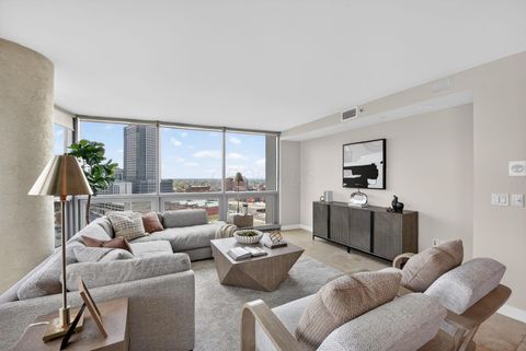 Tiny photo for 1 Miranova Place 1840 #1840, Columbus, OH 43215 (MLS # 226013103)