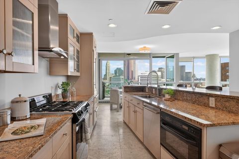 Tiny photo for 1 Miranova Place 1840 #1840, Columbus, OH 43215 (MLS # 226013103)