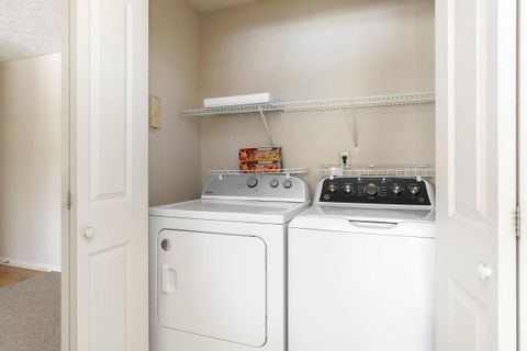 Tiny photo for 3426 Fishinger Mill Drive A8 #A8, Hilliard, OH 43026 (MLS # 226002571)