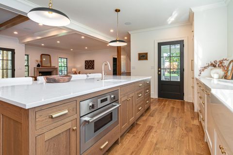 Tiny photo for 1565 Berkshire Road, Columbus, OH 43221 (MLS # 225039502)