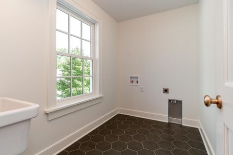 Tiny photo for 1565 Berkshire Road, Columbus, OH 43221 (MLS # 225039502)