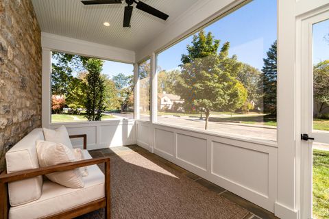 Tiny photo for 1565 Berkshire Road, Columbus, OH 43221 (MLS # 225039502)