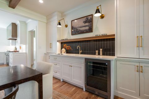 Tiny photo for 1565 Berkshire Road, Columbus, OH 43221 (MLS # 225039502)