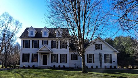 Photo of 262 Longford Drive, Granville, OH 43023 (MLS # 226006936)