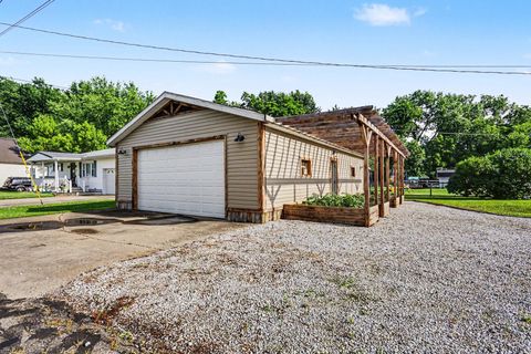 Homes For Sale - 108 Washington Street<br/> Coshocton County, Coshocton, OH 43812