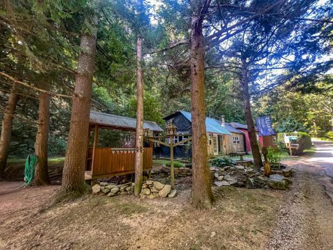 Homes For Sale - 30129 Stevens Branch Road<br/> Vinton County, Londonderry, OH 45647