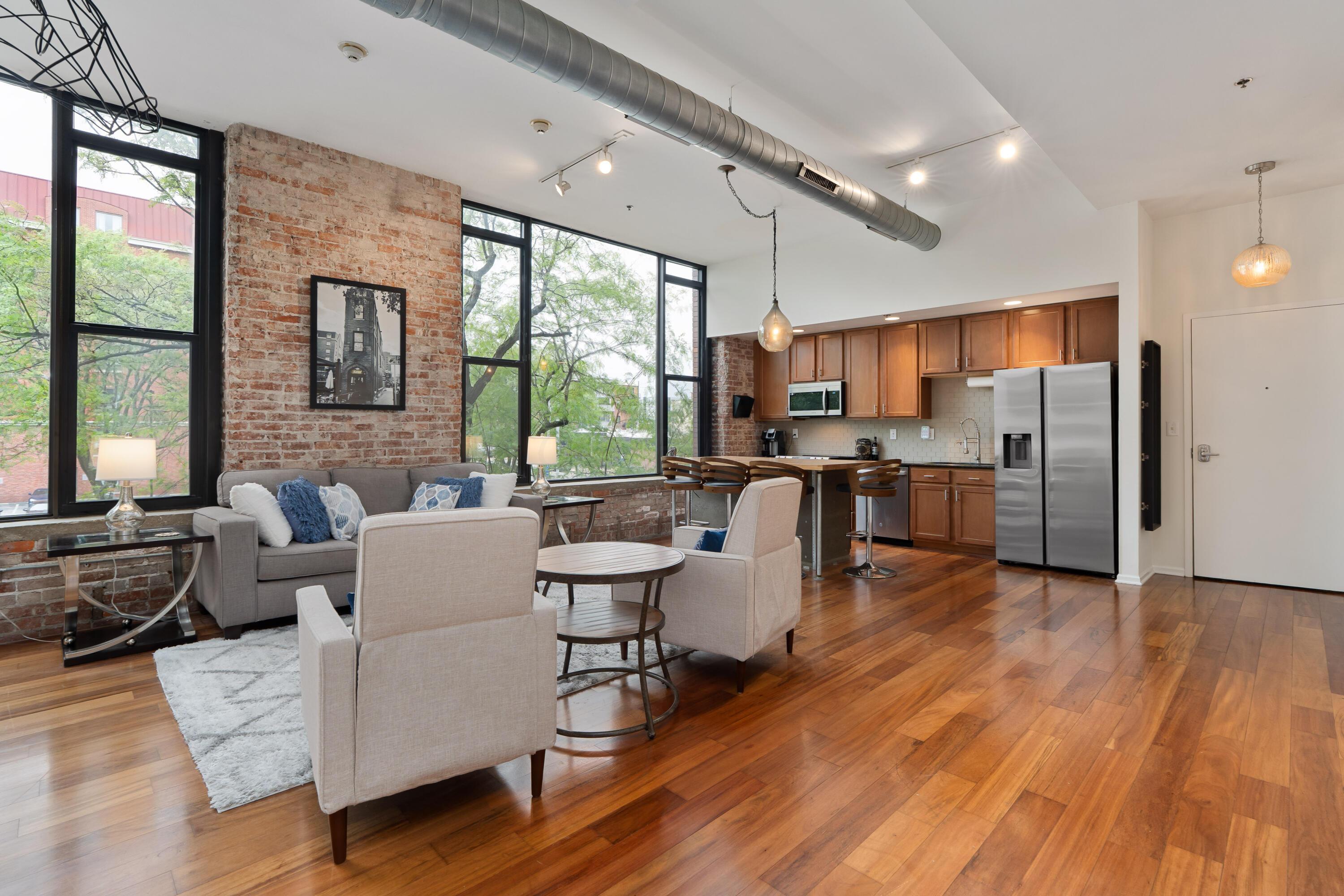 78 E Chestnut Street #205, Columbus, Ohio image 2