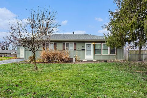 Photo of 1014 Pleasant Court, Reynoldsburg, OH 43068 (MLS # 225045586)