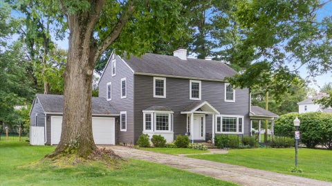 Photo of 1131 Parkview Road, Newark, OH 43055 (MLS # 226033581)