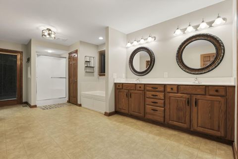 Tiny photo for 2584 Clark Drive, Grove City, OH 43123 (MLS # 225040136)