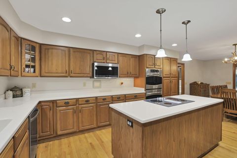 Tiny photo for 2584 Clark Drive, Grove City, OH 43123 (MLS # 225040136)