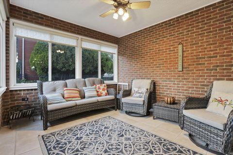 Tiny photo for 2584 Clark Drive, Grove City, OH 43123 (MLS # 225040136)