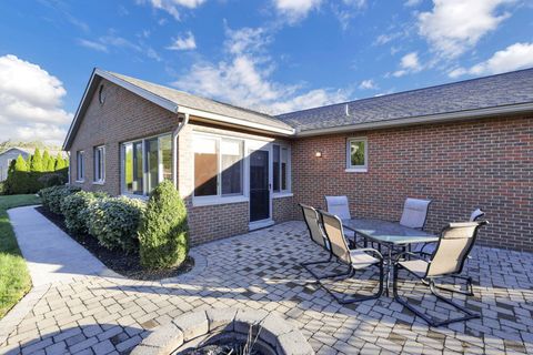 Tiny photo for 2584 Clark Drive, Grove City, OH 43123 (MLS # 225040136)