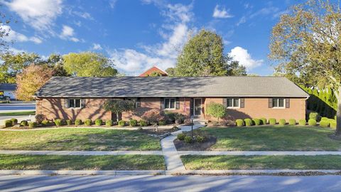 Photo of 2584 Clark Drive, Grove City, OH 43123 (MLS # 225040136) Photo of 2584 Clark Drive, Grove City, OH 43123 (MLS # 225040136)