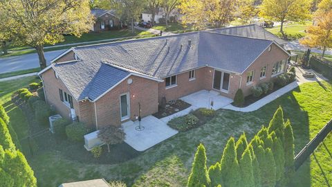 Tiny photo for 2584 Clark Drive, Grove City, OH 43123 (MLS # 225040136)