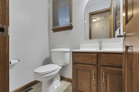 Tiny photo for 2584 Clark Drive, Grove City, OH 43123 (MLS # 225040136)