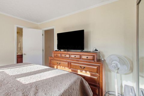 Tiny photo for 6605 Hancock Court, Reynoldsburg, OH 43068 (MLS # 225039686)