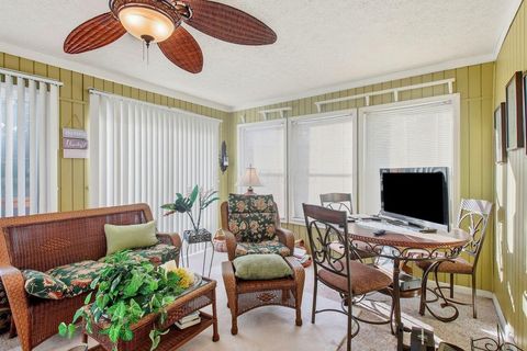 Tiny photo for 6605 Hancock Court, Reynoldsburg, OH 43068 (MLS # 225039686)