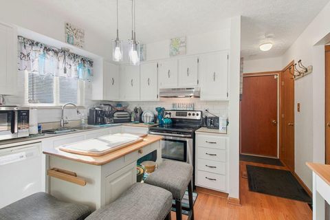 Tiny photo for 6605 Hancock Court, Reynoldsburg, OH 43068 (MLS # 225039686)
