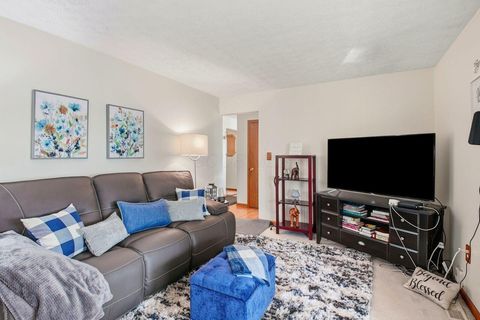 Tiny photo for 6605 Hancock Court, Reynoldsburg, OH 43068 (MLS # 225039686)